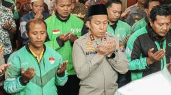 Polres Bojonegoro dan Komunitas Ojol Gelar Salat Gaib untuk Affan Kurniawan