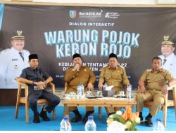 Dialog Interaktif Warung Pojok Kebon Rojo Kebijakan PBB-P2, Bupati Warsubi Jamin Kebijakan Pajak Pro Rakyat