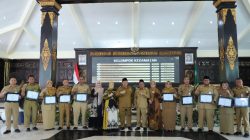 Pemkab Jombang Beri Penghargaan OPD dan Kecamatan Terbaik dalam Penyelenggaraan Kearsipan