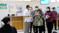 Wali Kota Eri Tegaskan Perlindungan Penuh bagi Tenaga Medis di Surabaya