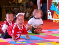 Serunya Lomba Bayi Merangkak di SGE 2025, Pemkot Surabaya Kampanyekan Popok Kain Pakai Ulang