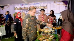 Apresiasi Kreatifitas Siswa: Kadindik Jatim Borong Karya Anak-anak SMA Double Track di Trenggalek 