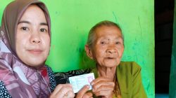 Mengejutkan! KPU Kota Batu Temukan Pemilih Berusia Lebih dari 100 Tahun Saat Coktas