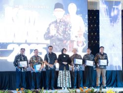 KIM Awards 2025: Wali Kota Batu Tegaskan Peran Vital KIM Sebagai Filter Informasi