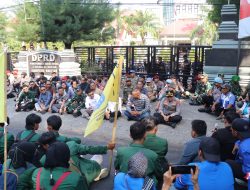 Aksi Damai “Magetan Bersuara” Berjalan Aman dan Tertib, Kapolres Sampaikan Apresiasi Kepada Aliansi Mahasiswa dan Masyarakat