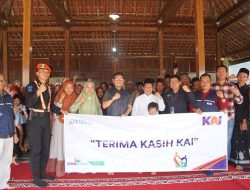 KAI Daop 7 Madiun Kucurkan Bantuan Bina Lingkungan TJSL Sebesar Rp19,4 Juta Sekaligus Berikan Pengobatan Gratis 