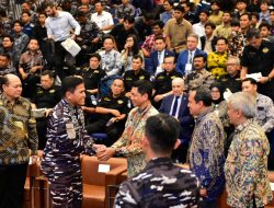 Kepala Staf Angkatan Laut Laksamana TNI Dr. Muhammad AliSE,,M,,M,M,Tr,Opsla, Memberikan Kuliah Umum Di Seminar Nasional Teknologi Bawah Air Masa Depan