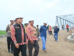 Gus Bupati Tinjau Proyek Infrastruktur Strategis di Dawarblandong