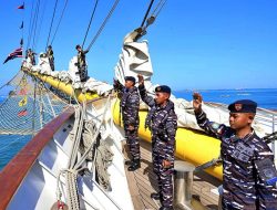 KRI Bima Suci Resmi Bertolak Dari Dermaga Hatta Selatan, Makassar