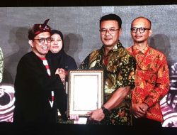 Pemkot Surabaya Raih Anugrah Humas Indonesia 2025