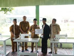 Bupati Mojokerto Serahkan Mesin Jahit untuk Eks Napza