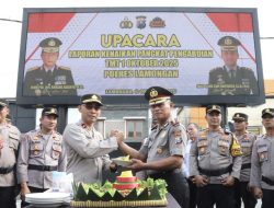 Upacara Kenaikan Pangkat di Polres Lamongan, AKP Suwandi Jadi Kompol