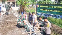 Koramil Kota Lamongan Bangun TPT di Sendangrejo, Cegah Longsor Musim Hujan