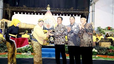 Pagelaran Wayang Kulit Warnai HUT ke-49 Koperasi Kareb, Bupati Bojonegoro Berharap Kontribusi Terus Berkembang