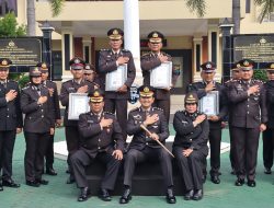 Sumpah Pemuda, Kapolres Magetan Beri Penghargaan untuk Personel Berprestasi dan Purna Tugas