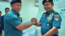 Kodaeral VI Menggelar Upacara Penganugerahan Brevet Kehormatan Kesehatan Penyelaman Dan Hiperbarik