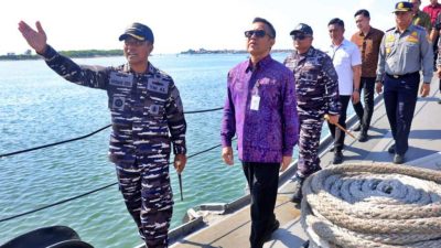 Lanal Denpasar Kodaeral V Menggelar Acara Coffee Morning Di KRI Yos Sudarso-353 Yang Turut Dihadiri Oleh Wali Kota Denpasar, I Gusti Ngurah Jaya Negara, S.E.,Saat Kapal Sandar Di Dermaga Timur Pelabuhan Benoa