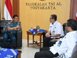 Danlanal Yogyakarta Menerima Kunjungan Kerja Analis Kerja Sama Ahli Madya Sekretariat Dewan Pertahanan Nasional