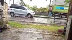 Lamongan Diguyur Hujan Es Serta Angin Kencang