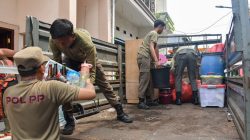 Pemkot Surabaya Dampingi Warga Terdampak Normalisasi Sungai Kalianak Pindah ke Rusun Romokalisari