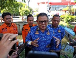 BPBD Surabaya Gerak Cepat Mitigasi Semburan di Sungai Rungkut Tengah