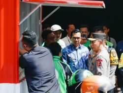 Dukung Penuh Jaga Jatim, Wali Kota Batu Bersama Gubernur Hadiri Apel Ojol Kamtibmas yang Dipimpin Kapolri