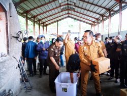 Gempur Narkoba! Kejari Batu bersama Forkompinda Musnahkan 848 Gram Sabu, Ribuan Pil Koplo dan Rokok Ilegal