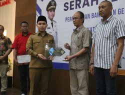 Gus Bupati Mojokerto Serahkan Sertifikat PBG dan SLF Kepada Enam Perusahaan