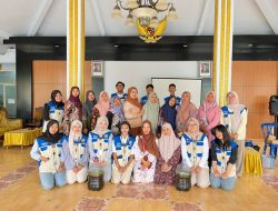 Workshop Ecoenzim: Mengubah Sampah Rumah Tangga Menjadi Cairan Disinfektan dan Pupuk di Desa Tulusbesar