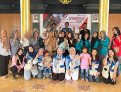 Mahasiswa Unesa Sosialisasi Waspada Penipuan Online Melalui File WhatsApp