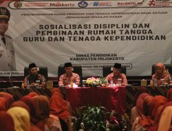 Pemkab Mojokerto Sosialisasikan Disiplin ASN dan Pembinaan Rumah Tangga bagi Guru SD Negeri