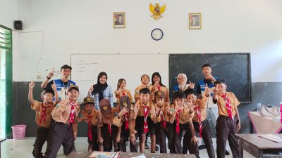 Serunya Belajar Cerkak, Mahasiswa UNESA Ajarkan Sastra Jawa Lewat inovasi Game Interaktif di SDN 1 Tulusbesar