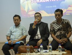 Eksklusif! Parade Surabaya Juang 2025, Wali Kota Eri Perankan Gubernur Soerjo dan Ning Rini Pimpin Laskar Putri